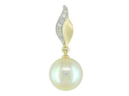 Pearl & Diamond Necklace