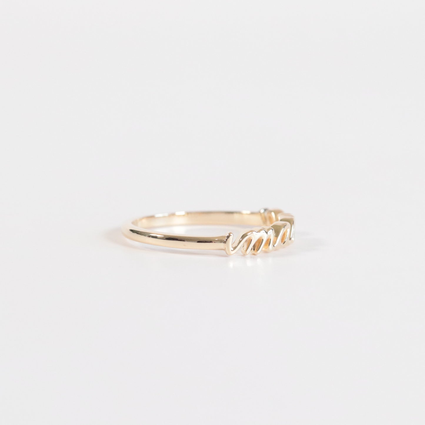 'Mama' Script Ring