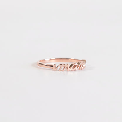 'Mama' Script Ring