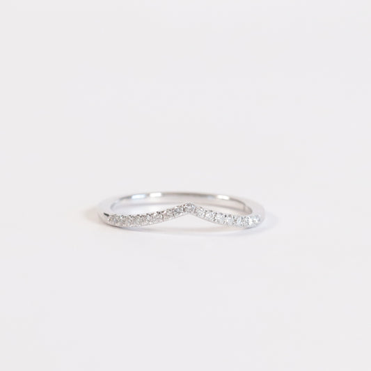 Classic Contour Diamond Band