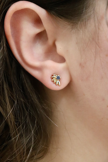 'Flora' Yogo Sapphire Stud Earrings