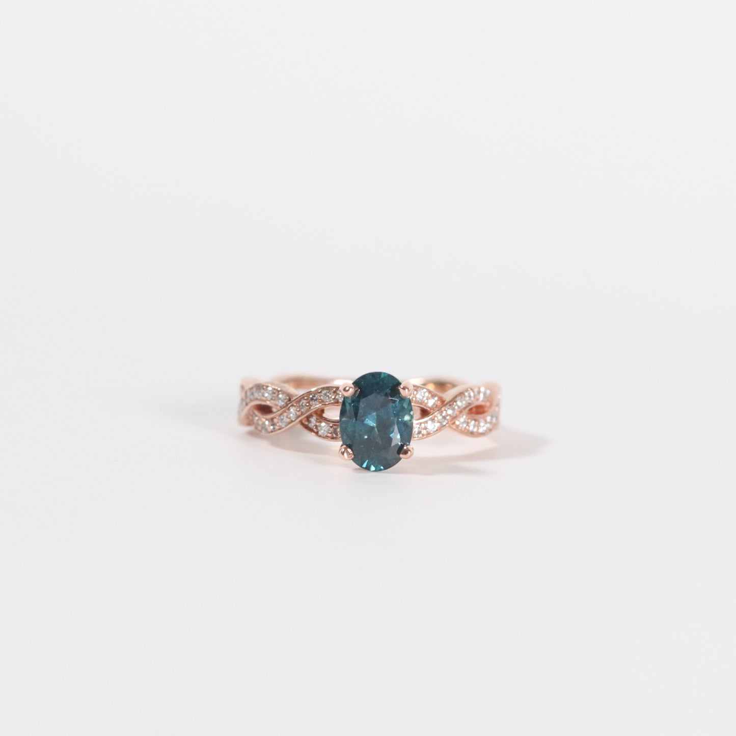‘Willow’ Ring- Oval MT Sapphire