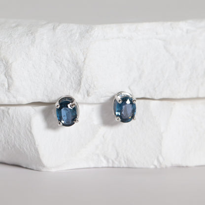 Oval Yogo Sapphire Studs