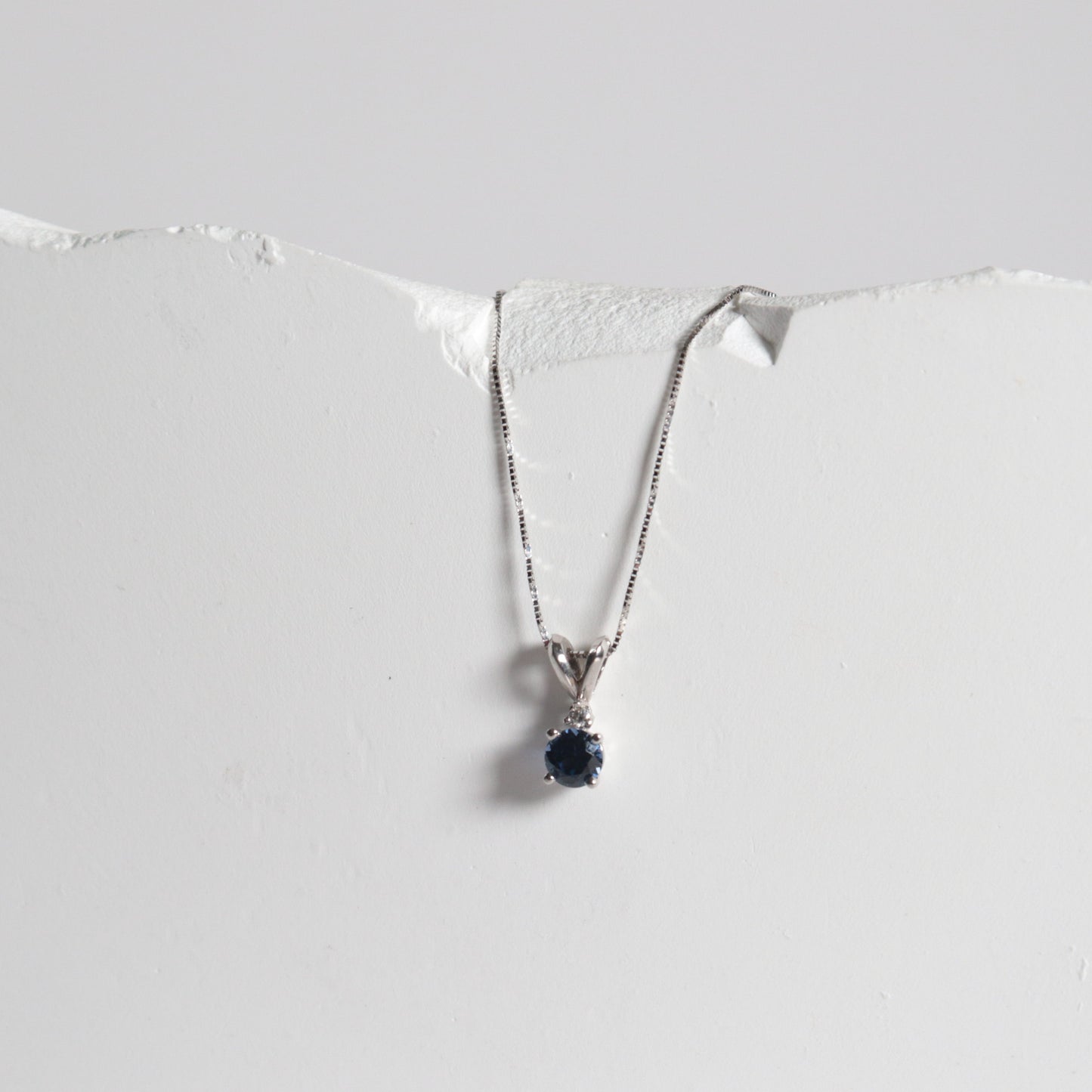'Jessie' Yogo Sapphire Necklace