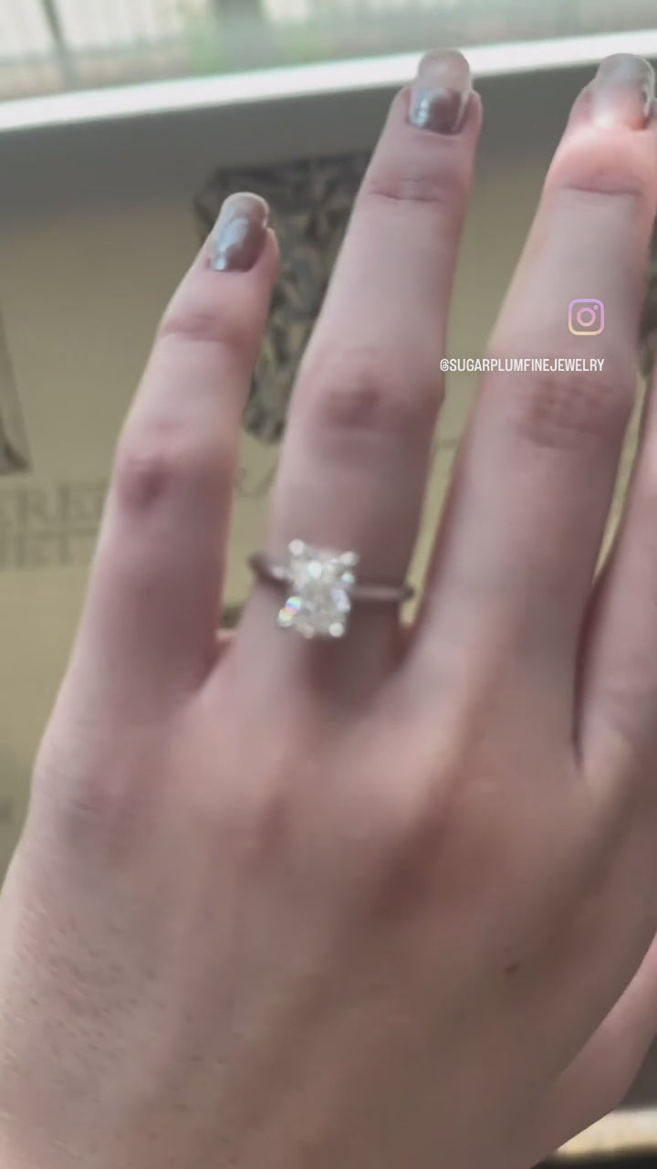 Signature Solitaire - 2ct Lab Grown Radiant