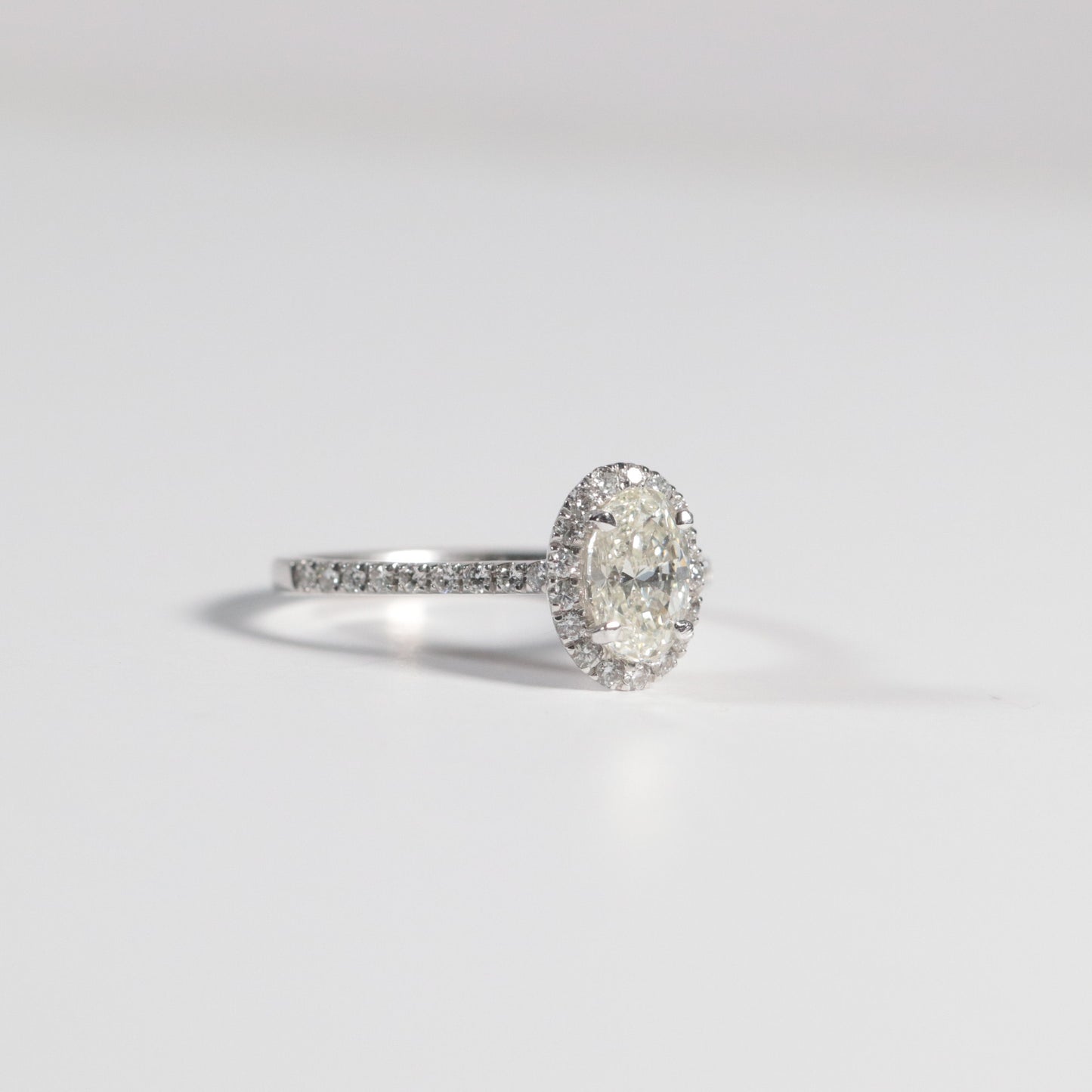 0.90 Oval Halo RIng