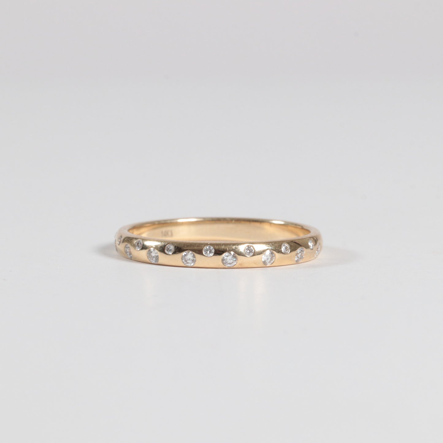 Scattered Inlay Diamond Band