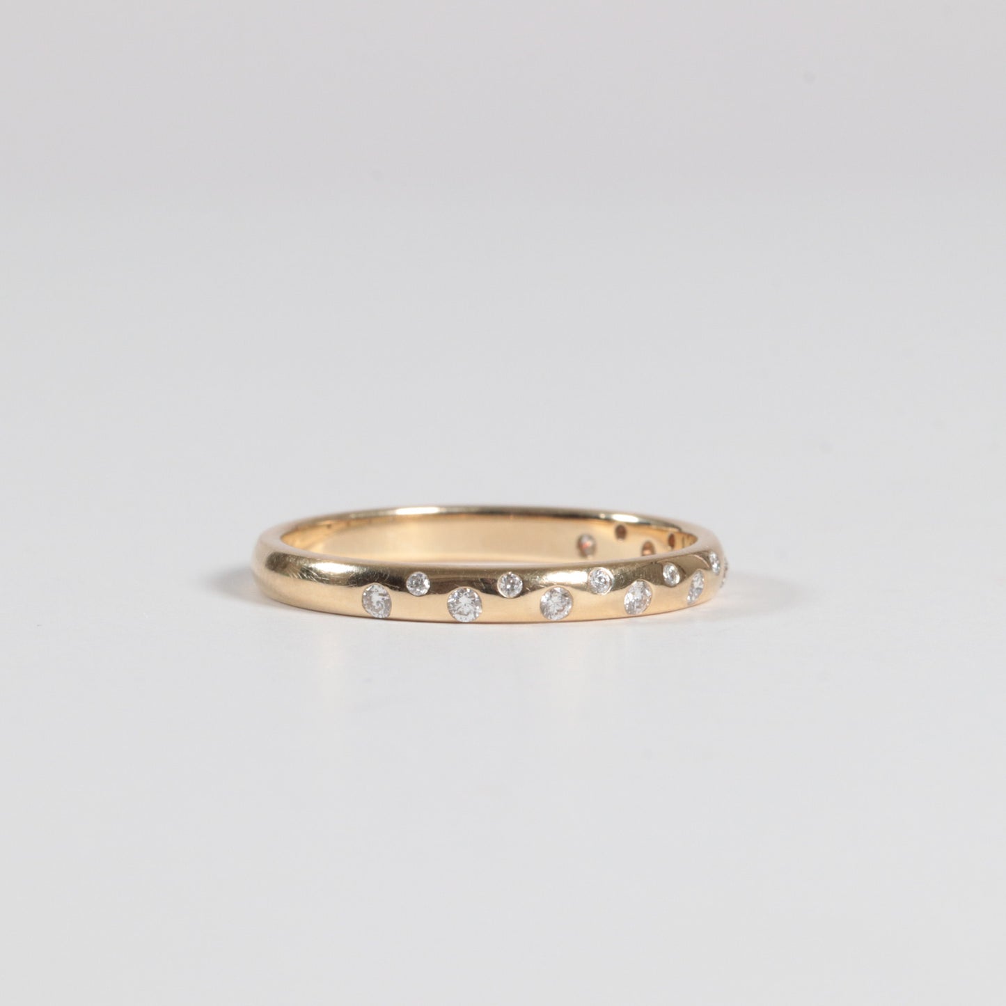 Scattered Inlay Diamond Band